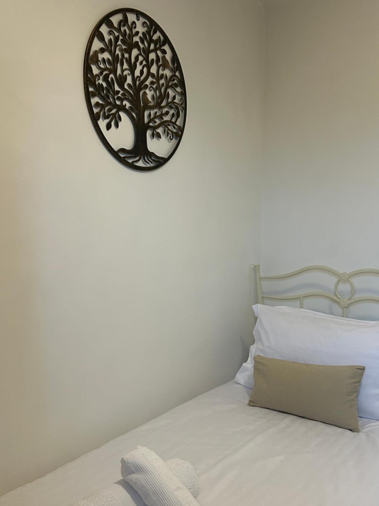 No6 Overnight Stays Free Onsite Parking Hindlip Dış mekan fotoğraf
